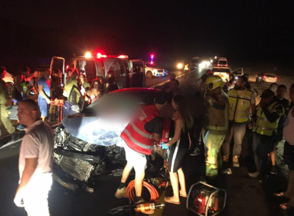 הרוג ושלושה פצועים בתאונה קשה בנגב