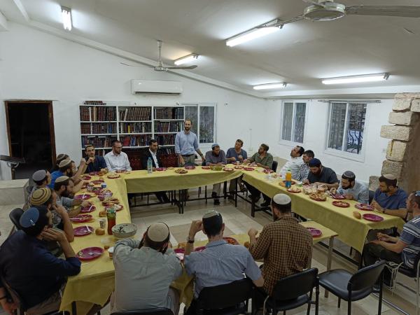 איך הספר הכי חשוב והכי נמכר, הוא גם הספר הכי מקופח?