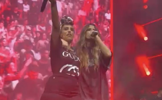 היסטוריה בקיסריה: שתי זמרות דתיות יחד על הבמה