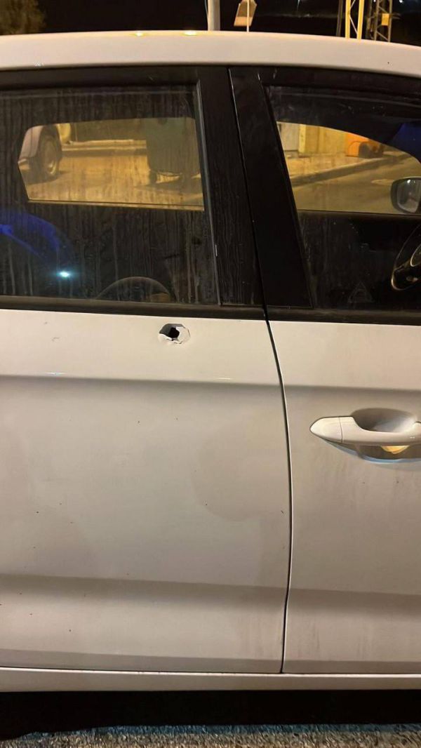 פיגוע ירי בשומרון: מחבלים פתחו בירי לעבר נהג יהודי