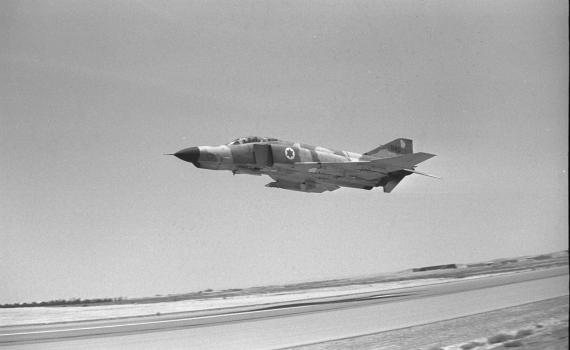 היום בהיסטוריה: חיל האוויר מפיל 12 מיגים סורים בקרב