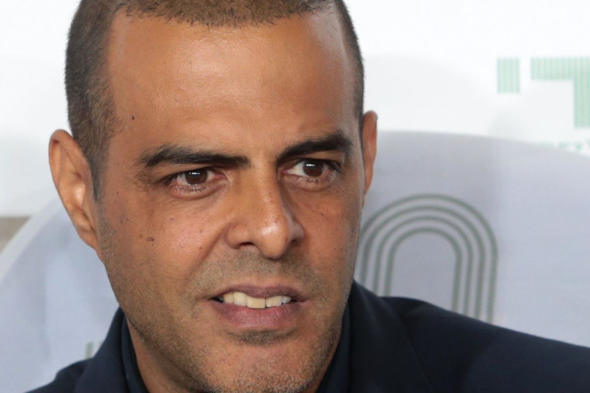 הסטירה של גיא לוזון: "יחסים מיוחדים של להט"