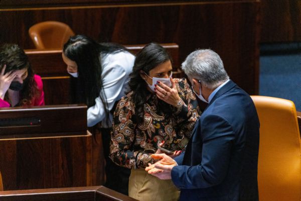 בימין זועמים על לפיד: "נזק למדינה; מייצג רק את עצמו"