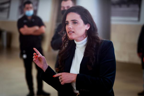 איילת שקד מתפוצצת: "עד היום שתקתי; תתביישו"