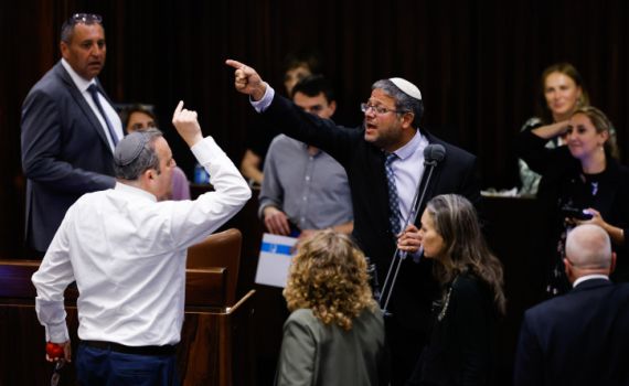 נמשכת הסערה סביב השלט של בן גביר באיילון