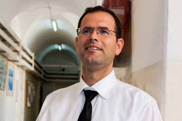 סקר מפתיע: מפלגה של סעדה עוקפת את שקד