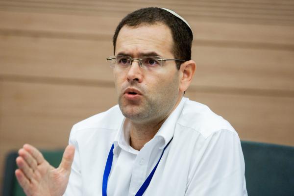 הפרקליטות מבקשת לחקור את משה סעדה בתיק פישר