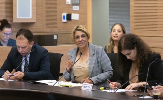 שתי ח"כיות מיש עתיד הודיעו על פרישה