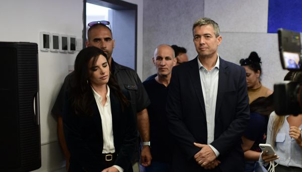 יודיעו על פיצול? איילת שקד ויועז הנדל בפגישה מכרעת