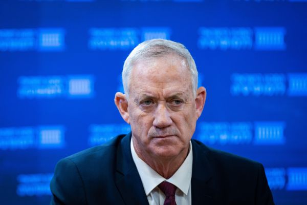 גנץ החליט לתמוך בפסילת בל"ד, הימין צפוי להיעדר