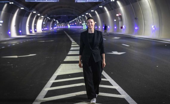 כפי שנחשף בסרוגים: זו ההצעה של לפיד למיכאלי