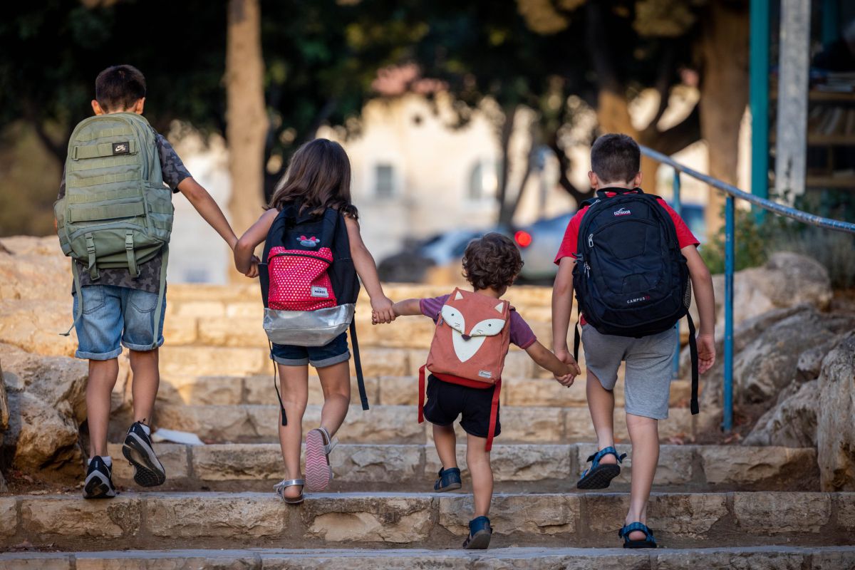 שר החינוך: השבוע לא יהיו לימודים בכיתות