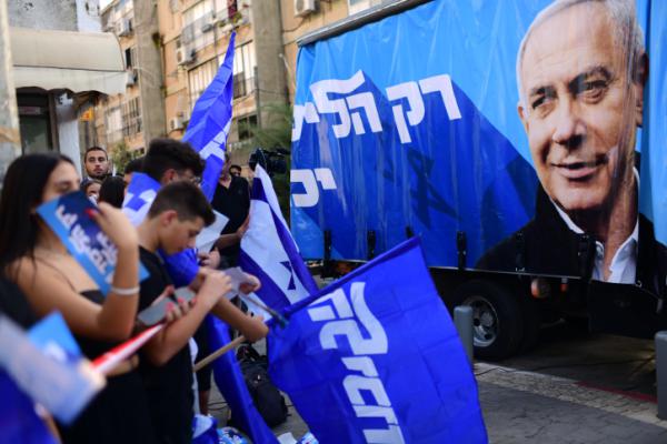 הליכוד פתחה בחרם על התכנית של המגיש הסרוג