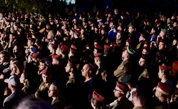 "הבטחת שתשמור עלינו": מאות בהלווית בר פלח ז"ל