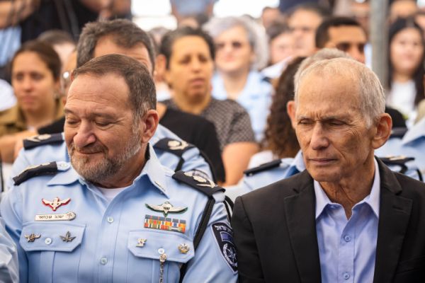 בר-לב נגד המפכ"ל: "יש לשמור על חופש הביטוי"