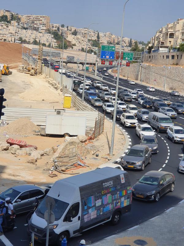 אתמול נחנך כביש 16, כך נראים הפקקים היום