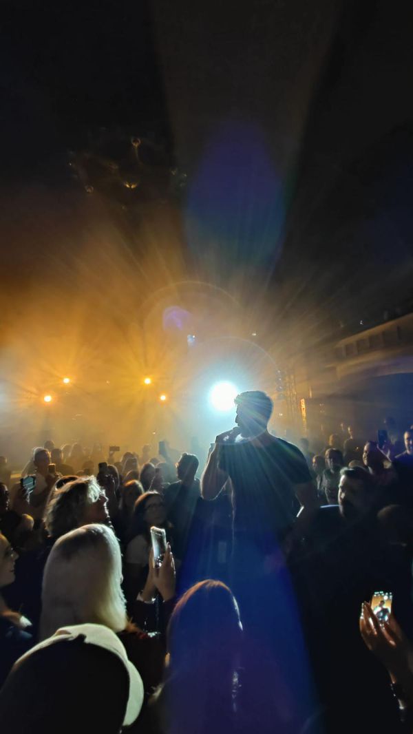 מרגש: עידן עמדי הופיע בבית הכנסת העתיק בברלין