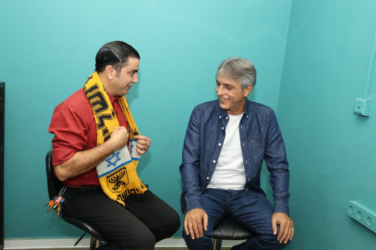 צפו: הרגע שרמזי פגש את אלי אוחנה