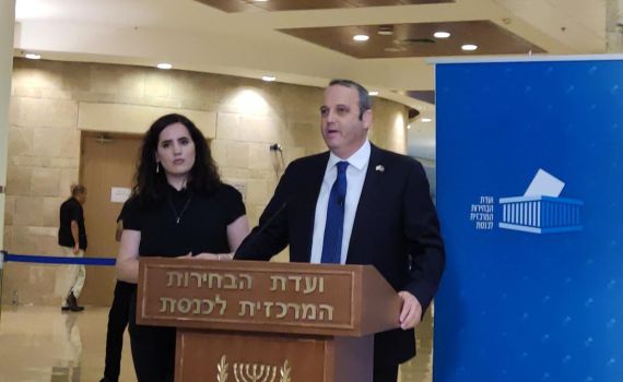 לפיד נכשל: העבודה הגישה רשימה עצמאית