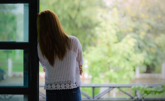 המבטים בבית כנסת צורבים, אבל אין לך במה להתבייש