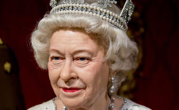 איך הגופה של המלכה אליזבת נשמרת ללא קירור?