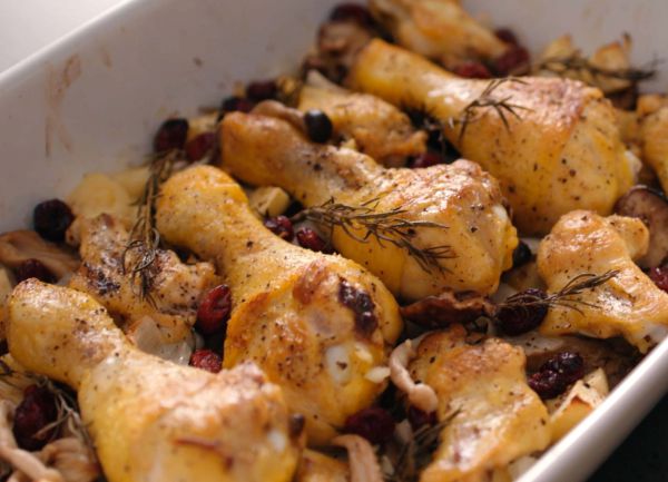 קלי קלות: מתכון לעוף צלוי בתפוח