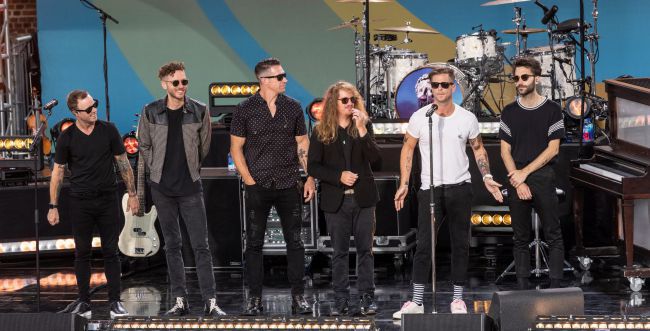 חדר אימונים ואוכל מקומי: זו רשימת הדרישות של וואן ריפבליק