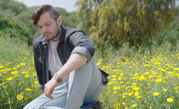 זיו שליט בסינגל חדש: "מטוס לבן"