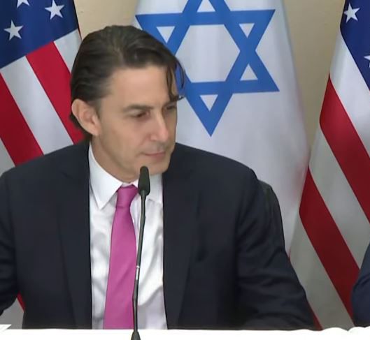 לפיד: "נתחיל לייצא גז בדיוק כשהעולם צריך אותו"