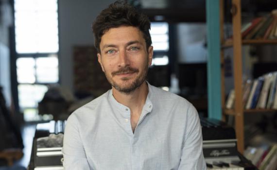 עשו לעצמכם טובה, והקדישו לשיר הזה רגע