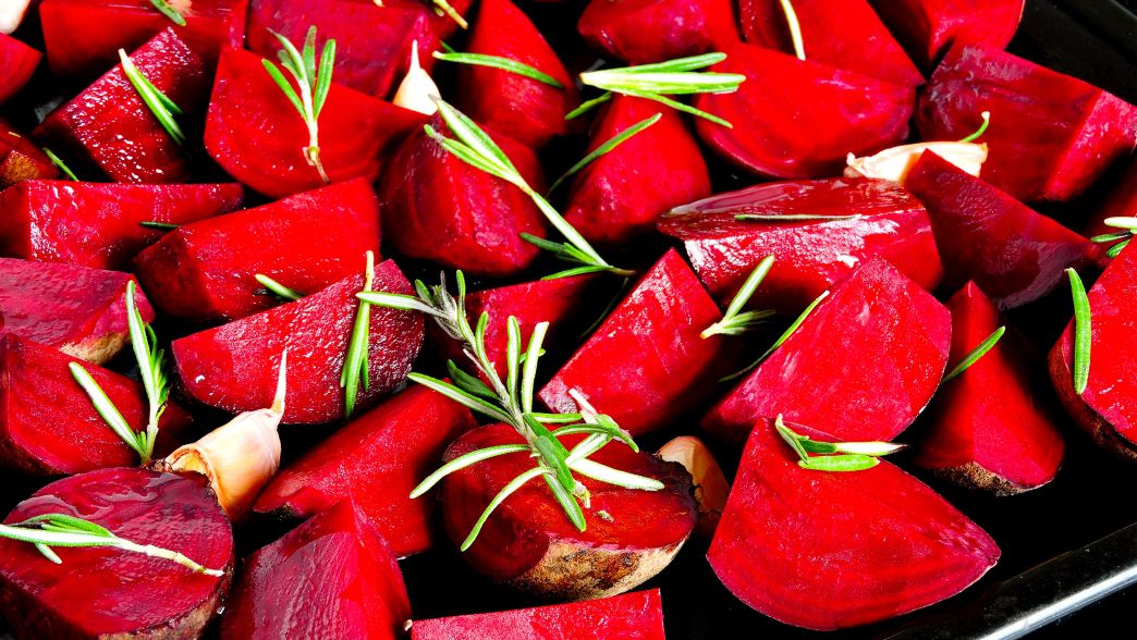 בול לנשנוש בסוכה | מתכון לסלק אפוי בתנור