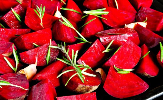 בול לנשנוש בסוכה | מתכון לסלק אפוי בתנור