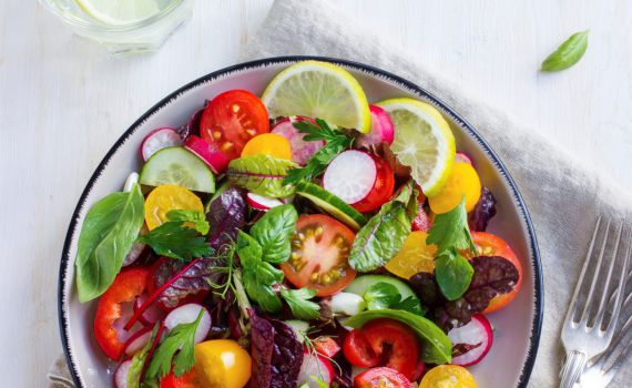 ליהנות מארוחות החג בלי לעלות במשקל: זה אפשרי