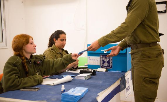 710 קלפיות: החיילים בצה"ל מצביעים