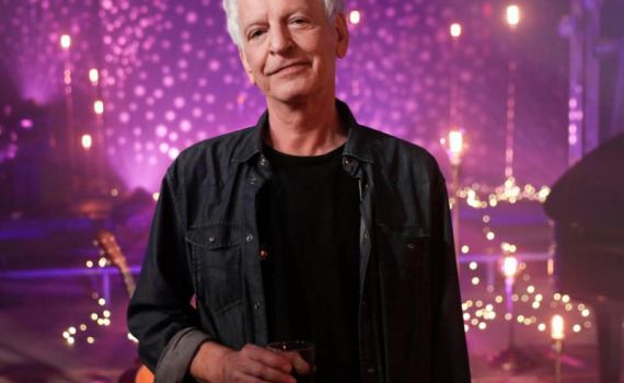 אחרי ההופעות שבוטלו: שלום חנוך חוזר בכל הכח