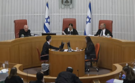 שידור חי: בג"ץ דן בעתירות נגד ההסכם עם לבנון