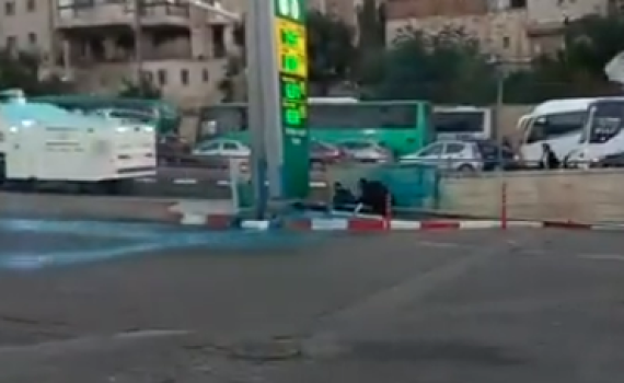 מזעזע: מכת"זית מטיחה לרצפה זוג חרדים מבוגרים