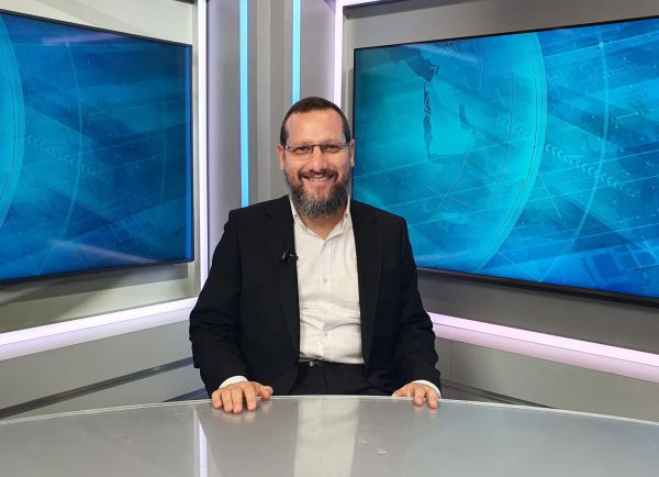 צפו: המשמעות של "לך ה' הצדקה ולנו בושת הפנים"