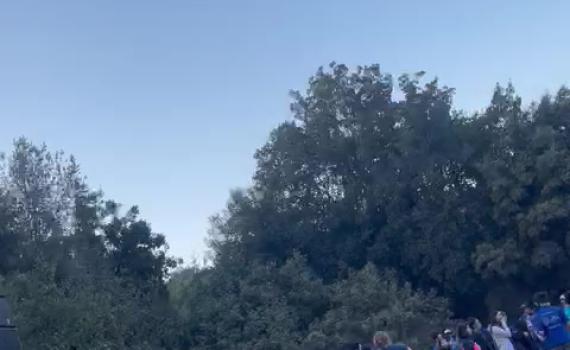 הטרנד נמשך: ילדים פוצצו הופעה של שחר טבוך. צפו