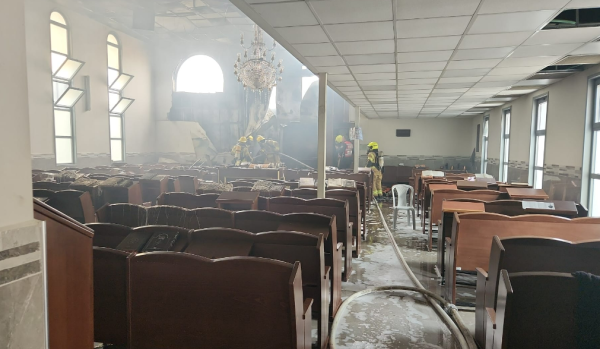 בית כנסת בירושלים עלה באש ונשרף כליל. צפו