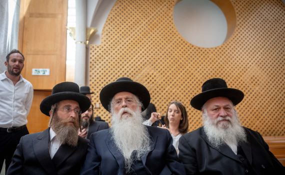 שבוע לאישור תקציב: סיעה בקואליציה באיום חריף