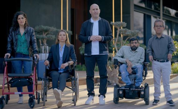 צפו: חנוך דאום פורץ את גבולות הפוליטיקלי קורקט