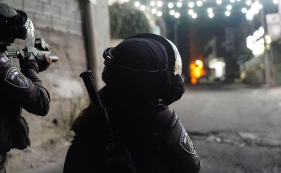 הפרעות בירושלים: 2 קצינים נפצעו; 9 חשודים נעצרו