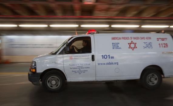 אישה נפלה מגובה של 4 מטר בצפון, מצבה בינוני