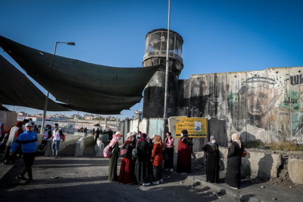 ניסיון פיגוע ירי למחסום ליד קלנדיה