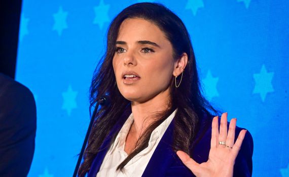 על פי המדגמים: איילת שקד עם 1.4%, כ-70,000 קולות