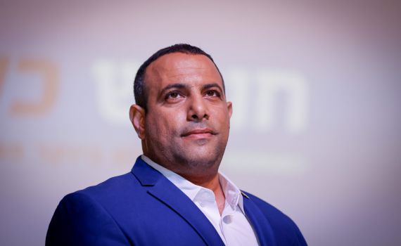 אביר קארה קורץ לחרדים: "מציע לכם חופש מהמדינה"