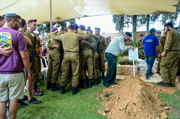 חברי הצוות נפרדו מעידו: "אתה דם מדמנו"