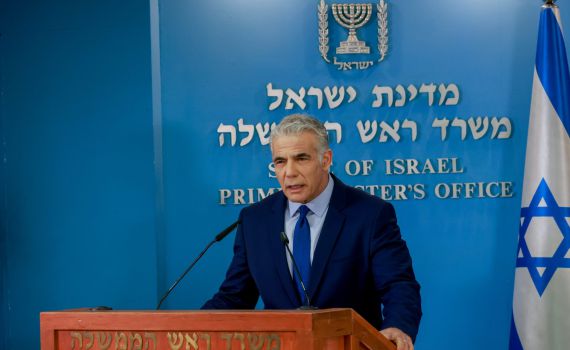 אלי כהן חושף: מחפש פרצה לבטל את הסכם של לפיד עם לבנון