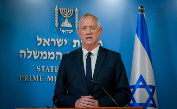 גנץ: "אף אחד לא קושר את ידי הלוחמים"
